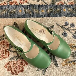 La Coqueta green shoes